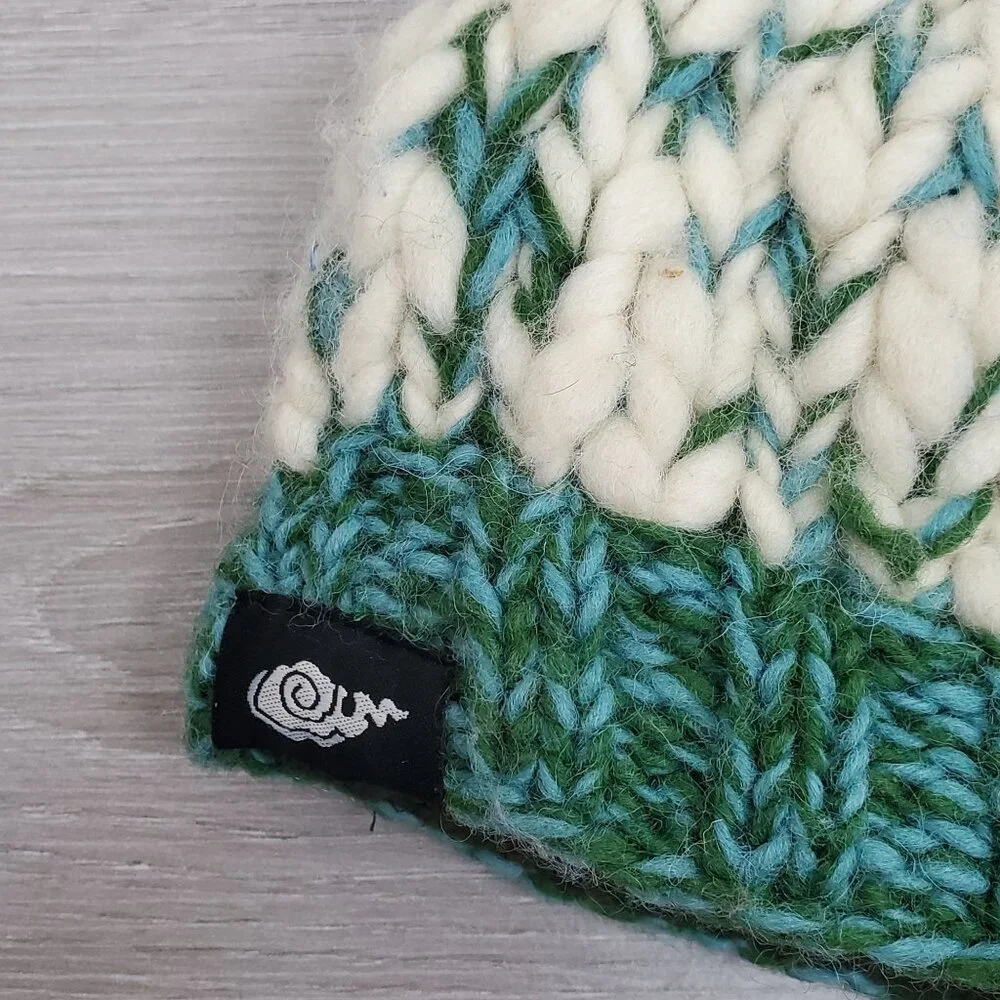 Everest Designs children's knit fleece-lined beanie